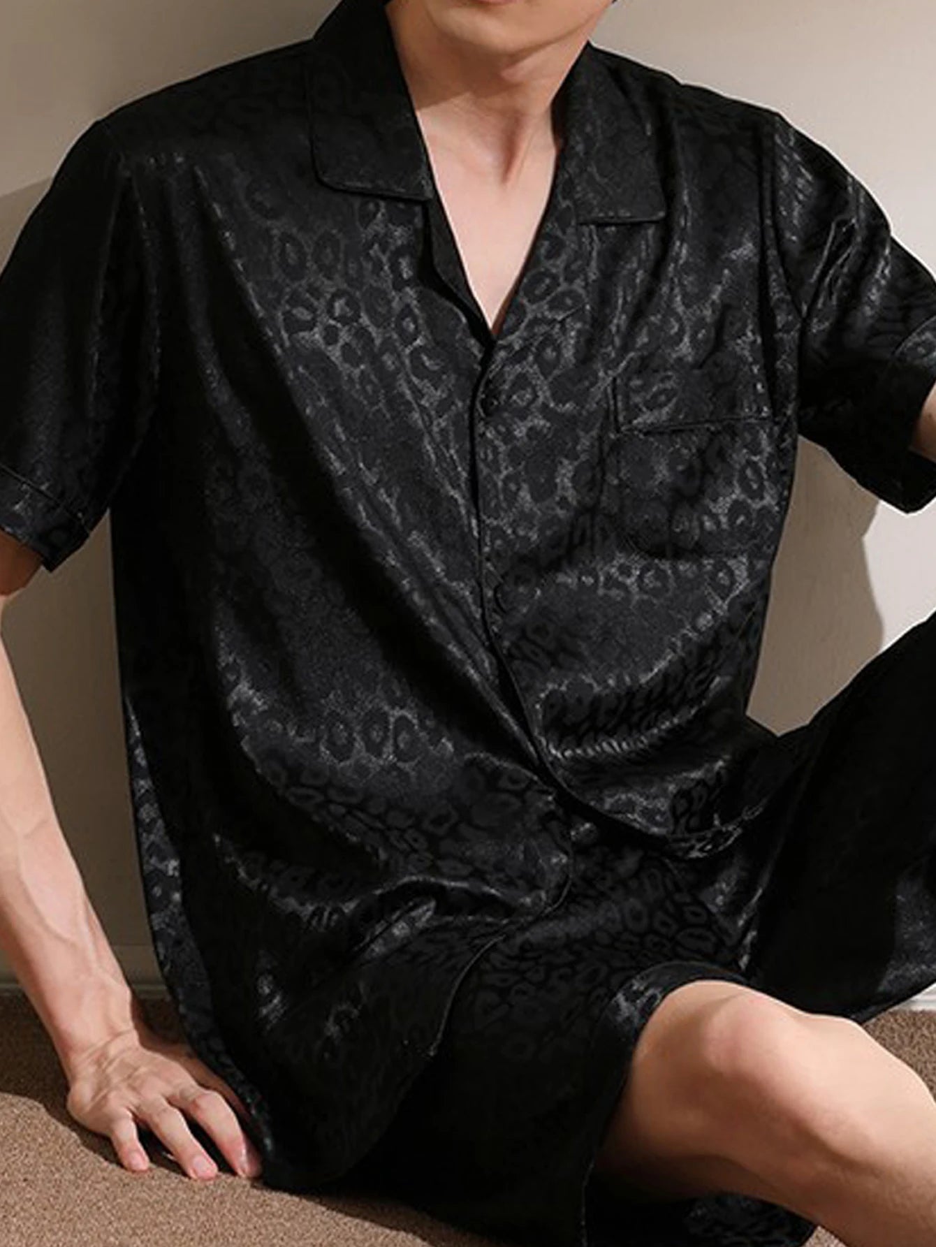 Men’s Summer Ice Silk Pajama Set – Short Sleeve & Thin Cardigan