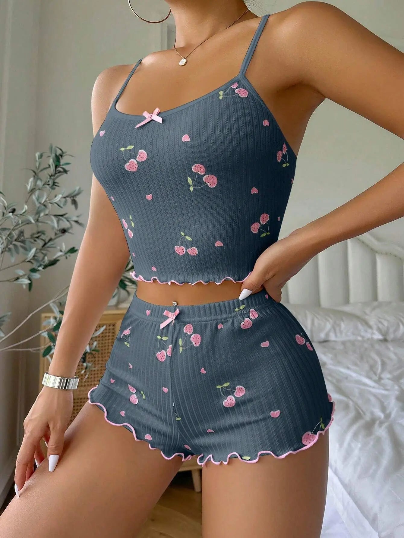 Women’s Heart Print Crop Cami Pajama Set