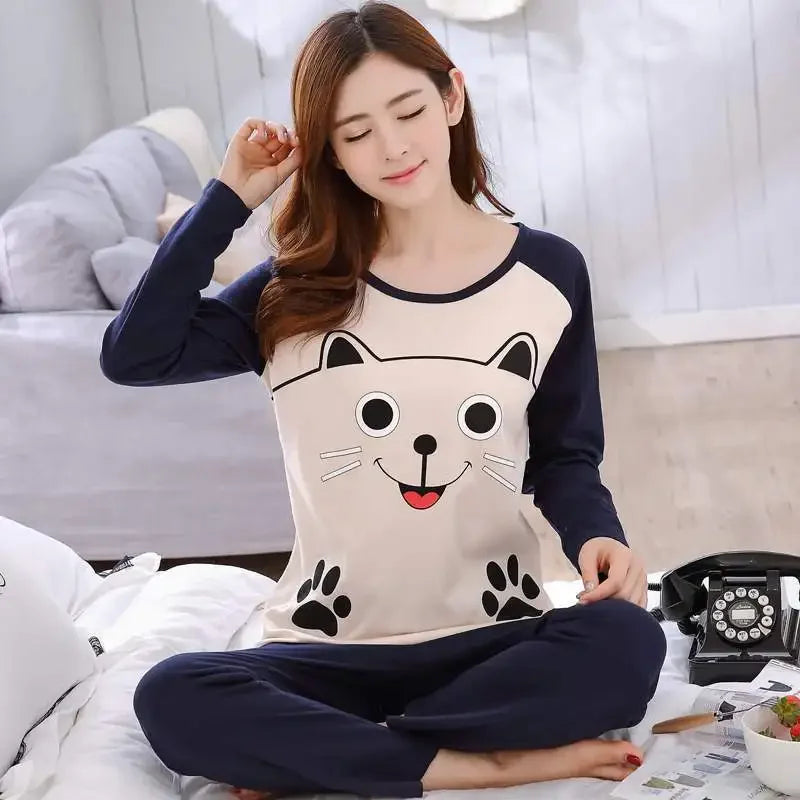 Women’s Autumn Bear & Cat Pajama Set