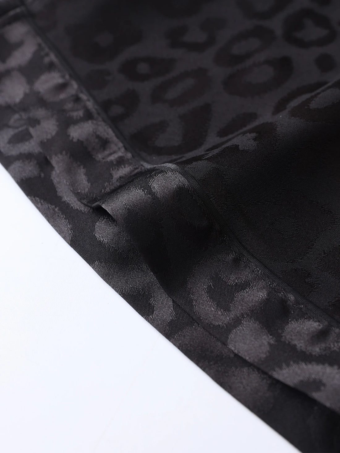 Men’s Summer Ice Silk Pajama Set – Short Sleeve & Thin Cardigan